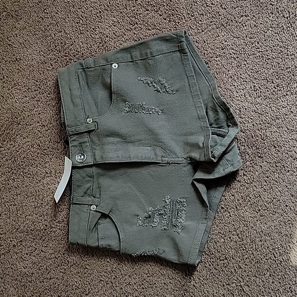 H&M Pants - H&M High Waist Shorts NWT